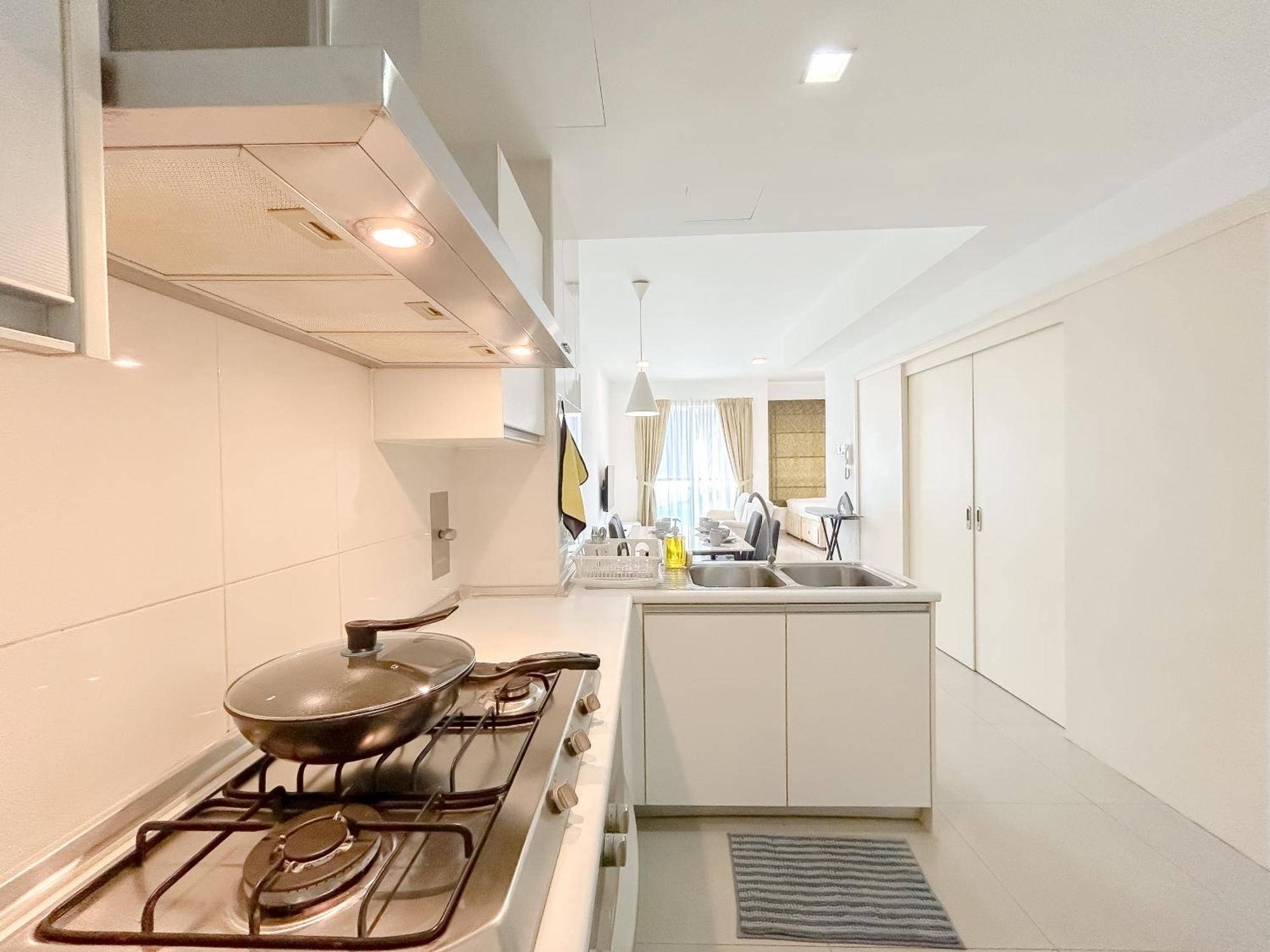 Solaris Dutamas By Manhattan Group