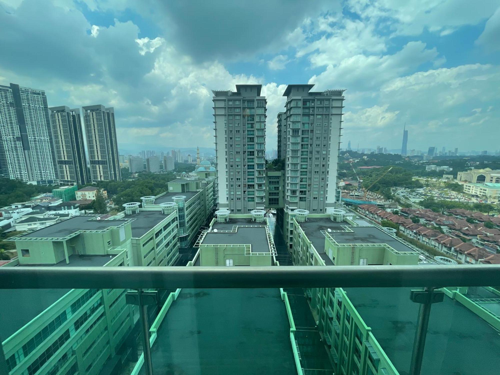 Pangsapuri Solaris Dutamas By Manhattan Group *